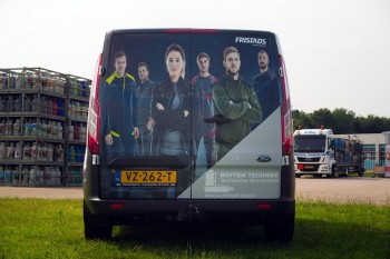 bus van Boiten Techniek voorzien van Fristads Fusion lijn reclame